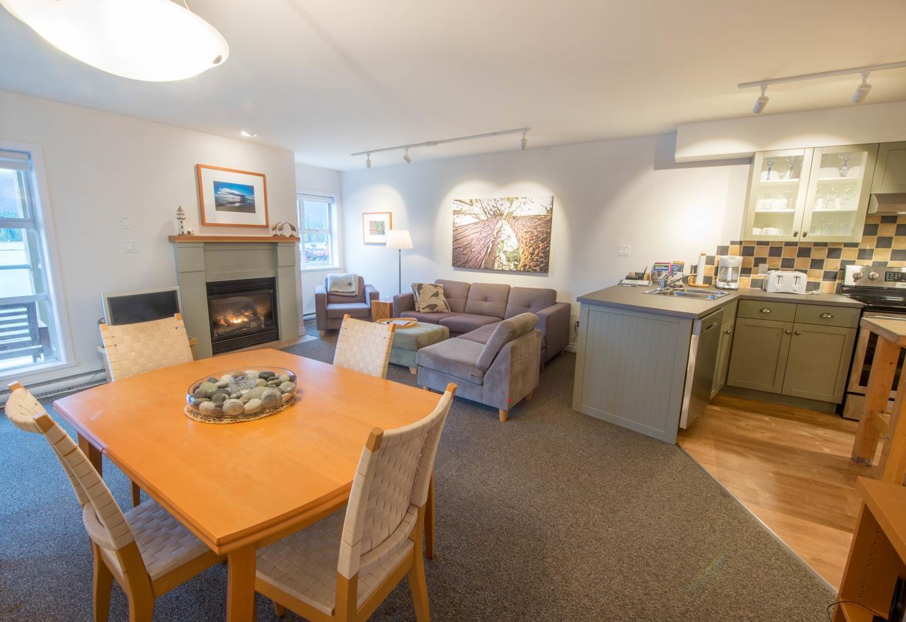 Luxury 2Br Oceanfront Condo By Onlybc 201 토피노 외부 사진